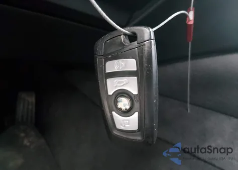 2012 BMW 528I xDrive z USA, uszkodzony, nr VIN WBAXH5C59CDW07794